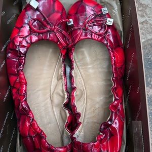 Donald J Pliner Tomato Crocca Flats 8